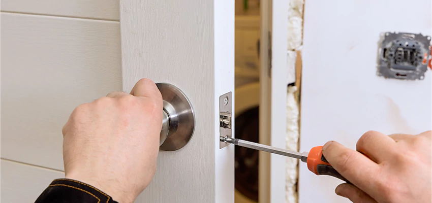 Fast Locksmith For Key Programming in Far Rockaway, New York